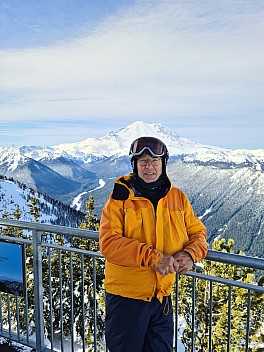 Nick at the top of Mt Ranier Gondola
Photographer;&nbsp;Simon
2025-02-26&nbsp;10.17.04;&nbsp;Metadata time: '2025 Feb 26 10:17'
Original size:&nbsp;6,928 x 9,248; 14,029 kB
Filename: 2025-02-26 10.17.04 S20+ Simon - Nick at the top of Mt Ranier Gondola.jpeg