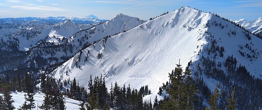 View from Crystal Mountain North with Campbells Basin and Mt St Helens
Photographer;&nbsp;Nick
2025-02-26&nbsp;10.21.43;&nbsp;Metadata time: '2025 Feb 26 10:21'
Original size:&nbsp;4,324 x 1,813; 4,608 kB;&nbsp;cr
Filename: 2025-02-26 10.21.43 Nick - view from Crystal Mountain North with Campbells Basin and Mt St Helens_cr.jpg