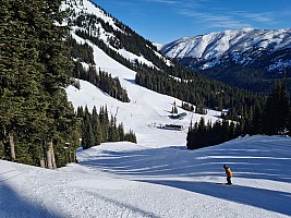 Nick on Rolling Knolls with view down to Midway
Photographer;&nbsp;Simon
2025-02-27&nbsp;09.44.39;&nbsp;Metadata time: '2025 Feb 27 09:44'
Original size:&nbsp;9,248 x 6,936; 20,742 kB
Filename: 2025-02-27 09.44.39 S20+ Simon - Nick on Rolling Knolls with view down to Midway.jpeg