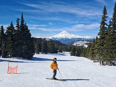 Nick on This Way
Photographer;&nbsp;Simon
2025-02-28&nbsp;13.17.24;&nbsp;Metadata time: '2025 Feb 28 13:17'
Original size:&nbsp;9,248 x 6,936; 16,794 kB
Filename: 2025-02-28 13.17.24 S20+ Simon - Nick on This Way.jpeg