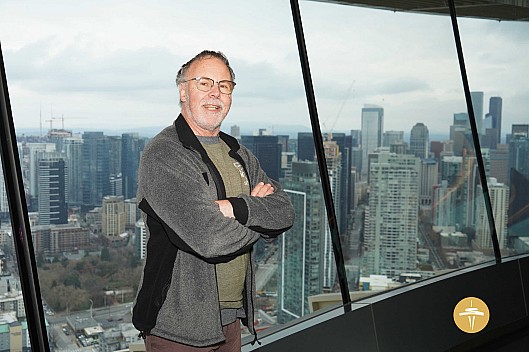 15  57 Simon in the Seattle Space Needle
2025-03-02
Original size: 3,008 x 2,000; 354 kB
2025-03-02 15.57 Simon in the Seattle Space Needle 67c4f2d2f106a670230c5d63-F.jpeg