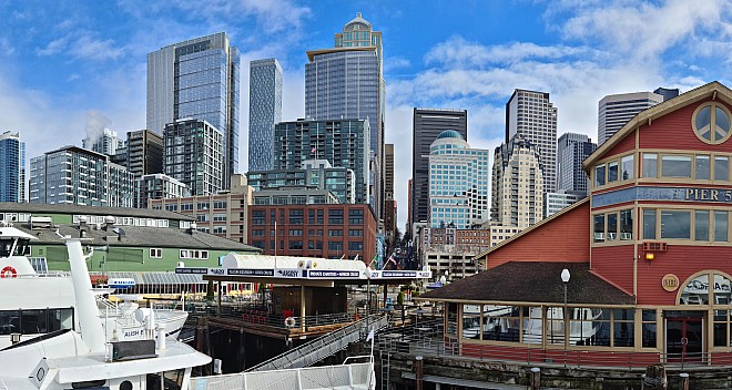 Seattle and Pier  55
Photographer;&nbsp;Simon
2025-03-03&nbsp;10.42.43;&nbsp;Metadata time: '2025 Mar 03 10:42'
Original size:&nbsp;12,781 x 6,819; 10,070 kB;&nbsp;stitch
Filename: 2025-03-03 10.42.43 S20+ Simon - Seattle and Pier 55_stitch.jpg