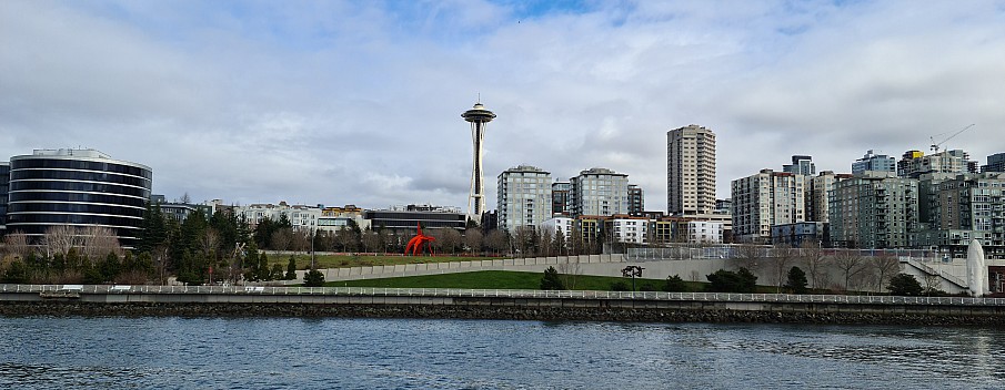 Olympic Sculpture park and Space Needle from the water
Photo: Simon
2025-03-03 10.55.46; '2025 Mar 03 10:55'
Original size: 9,248 x 3,598; 9,340 kB; cr
2025-03-03 10.55.46 S20+ Simon - Olympic Sculpture park and Space Needle from the water_cr.jpg