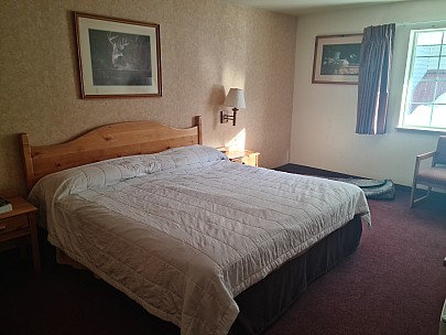 2025-03-05 08.21.52 S20+ Simon - Room at the Summit Inn.jpeg: 9248x6936, 11807k (2025 Sept 27 18:16)