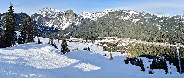 2025-03-07 15.49.49 S20+ Simon - view of Summit West Wildside_stitch.jpg: 15439x6579, 14760k (2025 Oct 01 20:07)