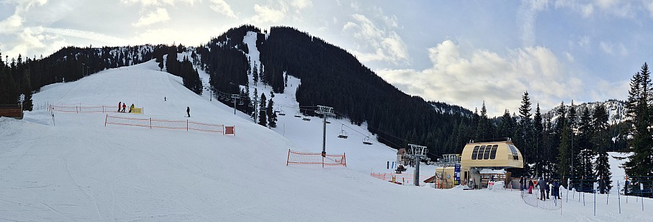 View from Stevens Pass Base up Kehr's Chair
Photographer;&nbsp;Simon
2025-03-09&nbsp;09.11.16;&nbsp;Metadata time: '2025 Mar 09 09:11'
Original size:&nbsp;17,001 x 5,793; 7,959 kB;&nbsp;stitch
Filename: 2025-03-09 09.11.16 S20+ Simon - View from Stevens Pass Base up Kehr's Chair_stitch.jpg