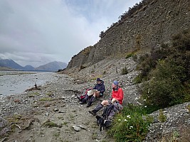 Waitāwhiri rest stop Brian and Bruce
Photographer;&nbsp;Simon
2026-03-02&nbsp;13.01.59690;&nbsp;Metadata time: '2026 Mar 02 13:01'
Original size:&nbsp;8,000 x 6,000; 14,400 kB
Filename: 2026-03-02 13.01.59690 Xpr1VII Simon - Waitāwhiri rest stop Brian and Bruce.jpeg